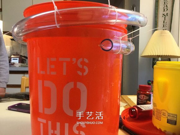自制滾彈珠玩具的方法 簡(jiǎn)單的廢物利用小制作 -  rpnrmr.com