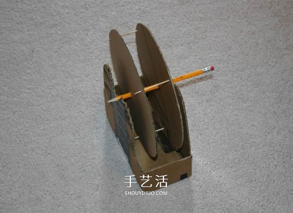 硬紙板手工制作摩天輪玩具的方法教程 -  rpnrmr.com