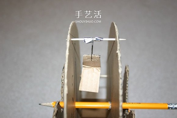 硬紙板手工制作摩天輪玩具的方法教程 -  rpnrmr.com