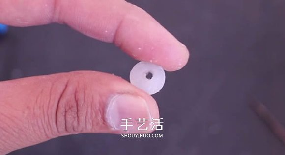 自制兩輪橡皮筋動力車玩具的制作方法圖解 -  rpnrmr.com