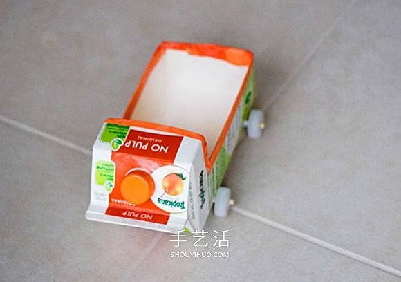 果汁盒廢物利用 手工制作玩具小車的做法 -  rpnrmr.com