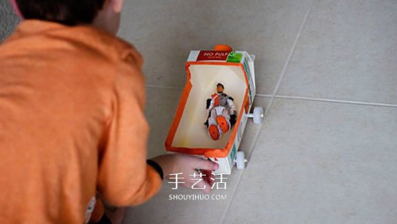 果汁盒廢物利用 手工制作玩具小車的做法 -  rpnrmr.com
