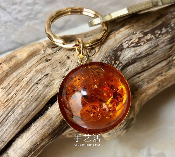 自制仿琥珀樹脂鑰匙扣的制作方法 -  rpnrmr.com