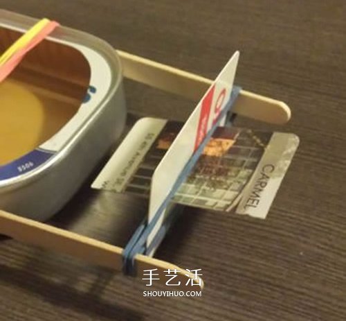 沙丁魚罐頭盒DIY制作橡皮筋動力船的方法 -  rpnrmr.com