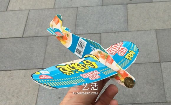 方便面盒廢物利用 手工制作滑翔機的方法 -  rpnrmr.com