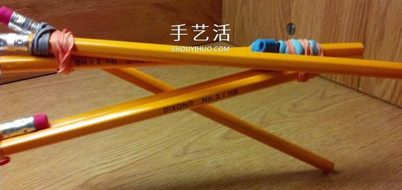 投石機的簡單小制作 幾根鉛筆就可以搞定！ -  rpnrmr.com