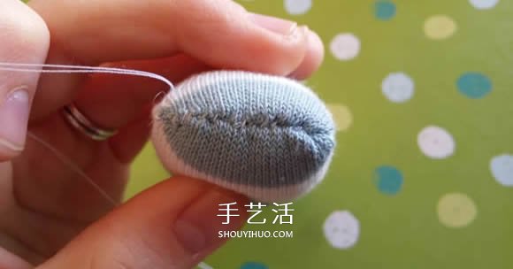 簡單自制布娃娃！襪子猴的制作方法圖解 -  rpnrmr.com