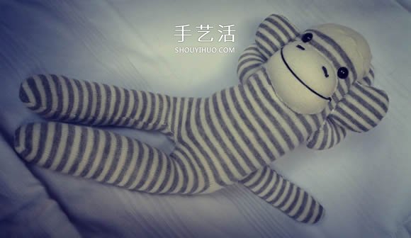 簡單自制布娃娃！襪子猴的制作方法圖解 -  rpnrmr.com