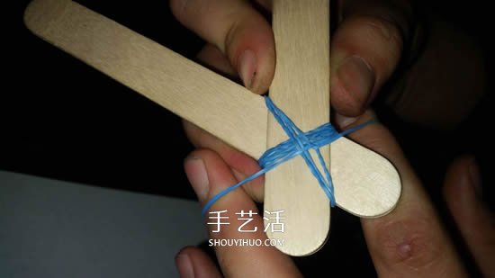 自制雪糕棍彈弓的制作方法圖解 -  rpnrmr.com