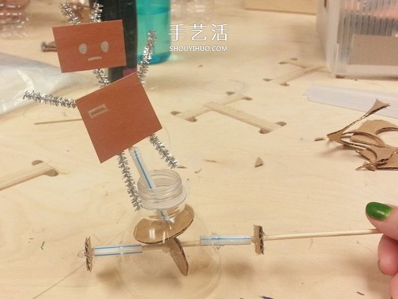 自制跳舞機器人的方法 一個凸輪就搞定！ -  rpnrmr.com