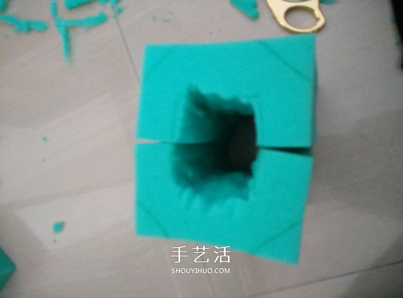 海綿手工制作綠巨人手套的方法 -  rpnrmr.com