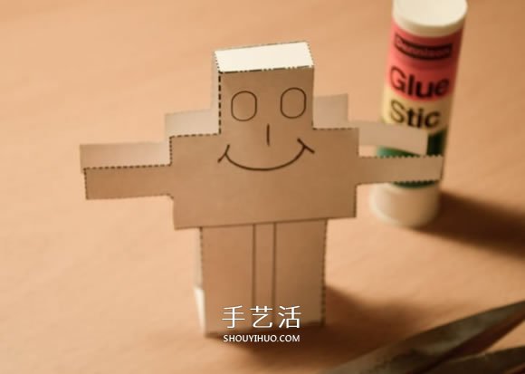 最簡(jiǎn)單機(jī)器人紙模型的制作方法 -  rpnrmr.com