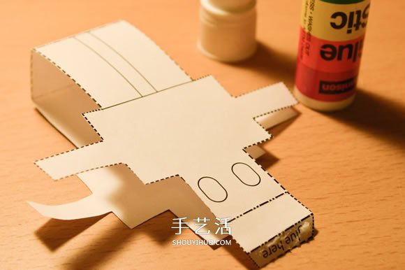 最簡(jiǎn)單機(jī)器人紙模型的制作方法 -  rpnrmr.com