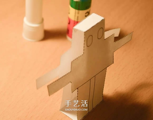 最簡(jiǎn)單機(jī)器人紙模型的制作方法 -  rpnrmr.com