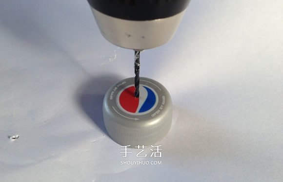 用塑料瓶做潛水艇玩具的方法 -  rpnrmr.com