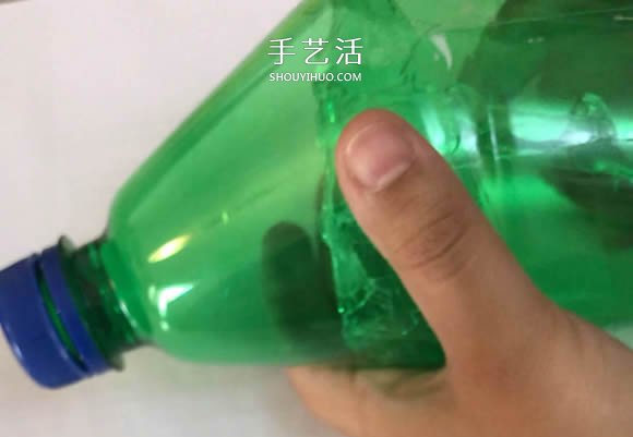 雪碧瓶手工制作萬圣節(jié)女巫屋圖解教程 -  rpnrmr.com