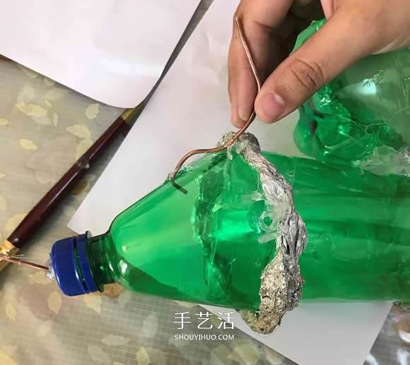 雪碧瓶手工制作萬圣節(jié)女巫屋圖解教程 -  rpnrmr.com