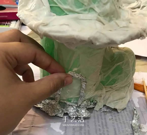 雪碧瓶手工制作萬圣節(jié)女巫屋圖解教程 -  rpnrmr.com