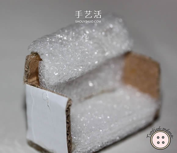 瓦楞紙板手工制作微型扶手椅圖解教程 -  rpnrmr.com