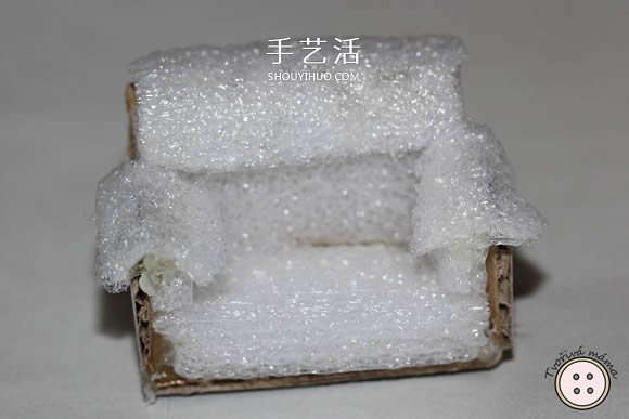 瓦楞紙板手工制作微型扶手椅圖解教程 -  rpnrmr.com