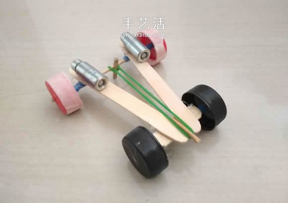 廢物利用DIY橡皮筋動(dòng)力回力車的方法 -  rpnrmr.com