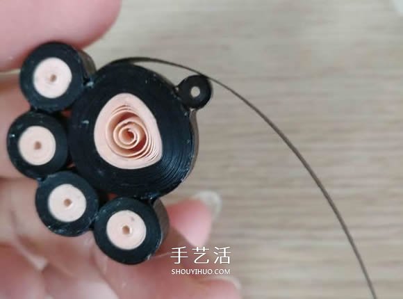 簡單衍紙貓爪耳環(huán)的做法圖解教程 -  rpnrmr.com