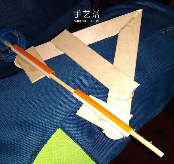 冰淇淋棒手工制作橡皮筋動力車的教程 -  rpnrmr.com