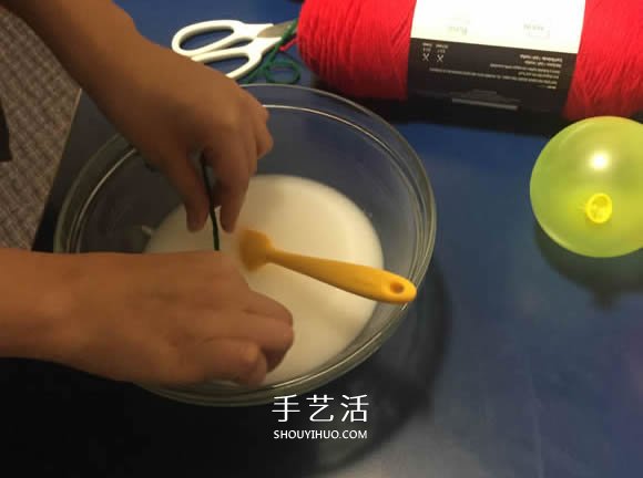毛線手工制作圣誕燈飾的方法教程 -  rpnrmr.com