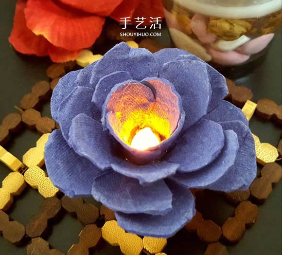 雞蛋托手工制作玫瑰花燈的圖解教程 -  rpnrmr.com