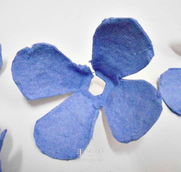雞蛋托手工制作玫瑰花燈的圖解教程 -  rpnrmr.com