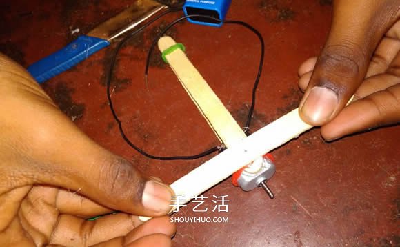 自制電動玩具飛機(jī)的方法教程 -  rpnrmr.com