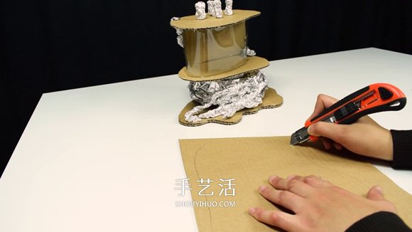 利用廢棄回收材料DIY童話樹屋燈的教程 -  rpnrmr.com