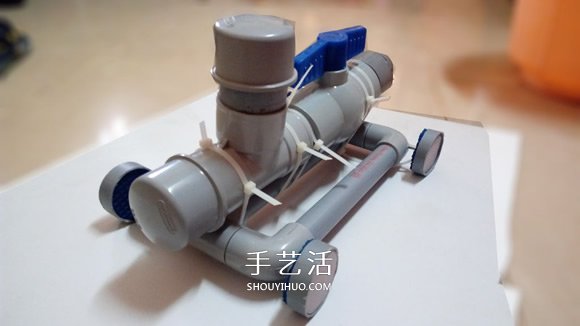 PVC管手工制作小蘇打動(dòng)力玩具車的教程 -  rpnrmr.com