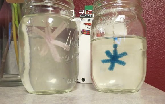 自制圣誕節(jié)晶體雪花裝飾品的方法教程 -  rpnrmr.com