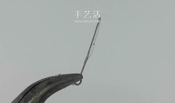 舊耳機(jī)手工制作創(chuàng)意耳環(huán)圖解教程 -  rpnrmr.com