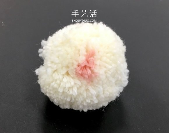 自制毛線球動物胸針的方法教程 -  rpnrmr.com