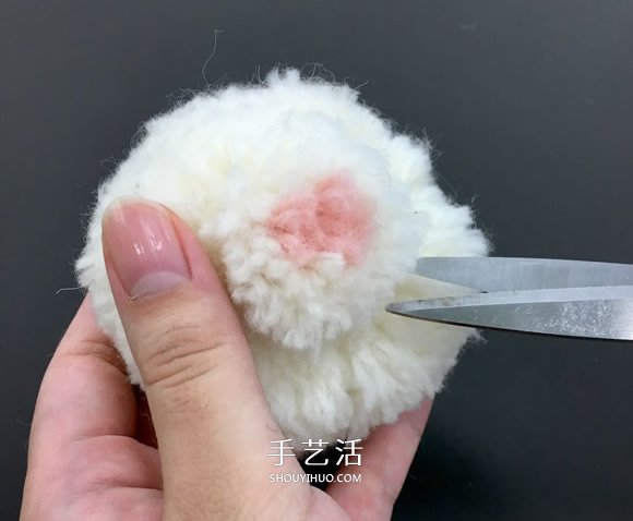 自制毛線球動物胸針的方法教程 -  rpnrmr.com
