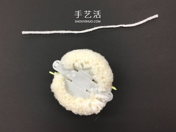 自制毛線球動物胸針的方法教程 -  rpnrmr.com