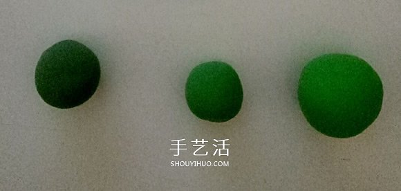 簡(jiǎn)單又漂亮粘土圣誕花環(huán)的做法圖解 -  rpnrmr.com