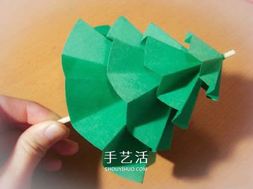 卡紙手工制作立體圣誕樹的做法圖解 -  rpnrmr.com