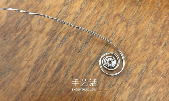 金屬絲手工制作創(chuàng)意鳥巢耳環(huán)圖解教程 -  rpnrmr.com