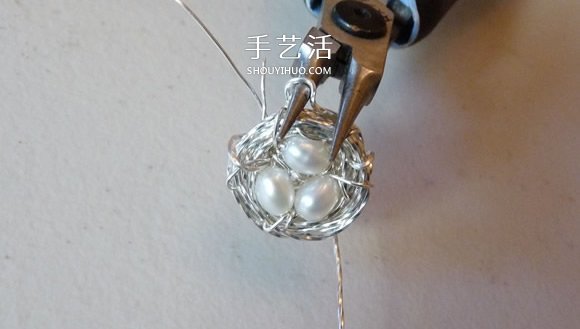 金屬絲手工制作創(chuàng)意鳥巢耳環(huán)圖解教程 -  rpnrmr.com