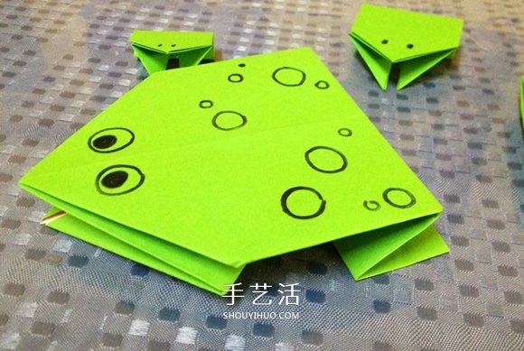簡單折紙青蛙的詳細步驟圖解 -  rpnrmr.com