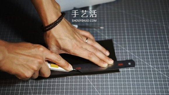 自制簡(jiǎn)約風(fēng)格男士皮革名片盒的方法 -  rpnrmr.com