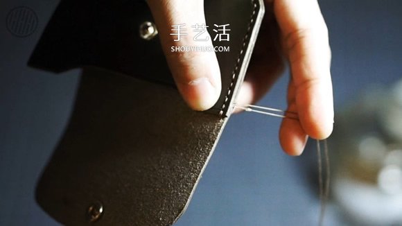 自制簡(jiǎn)約風(fēng)格男士皮革名片盒的方法 -  rpnrmr.com