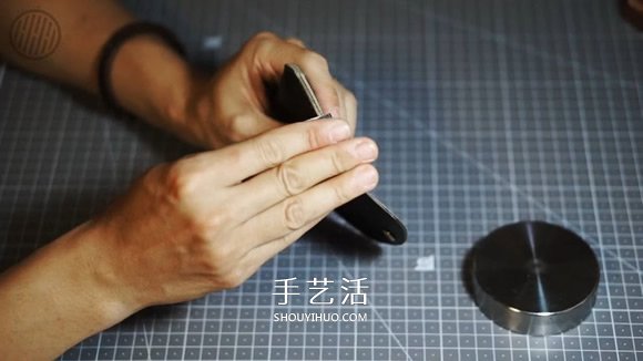 自制簡(jiǎn)約風(fēng)格男士皮革名片盒的方法 -  rpnrmr.com