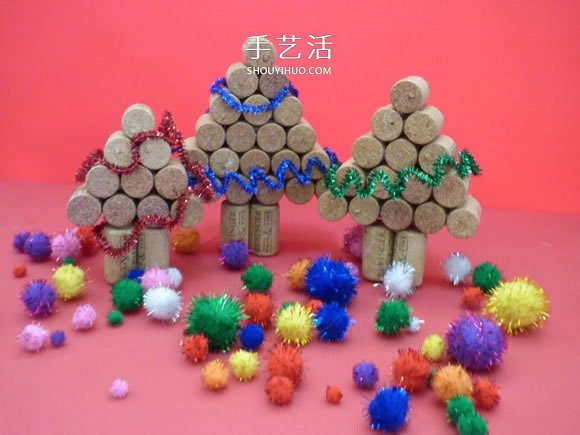 紅酒瓶塞手工制作圣誕樹的做法圖解 -  rpnrmr.com