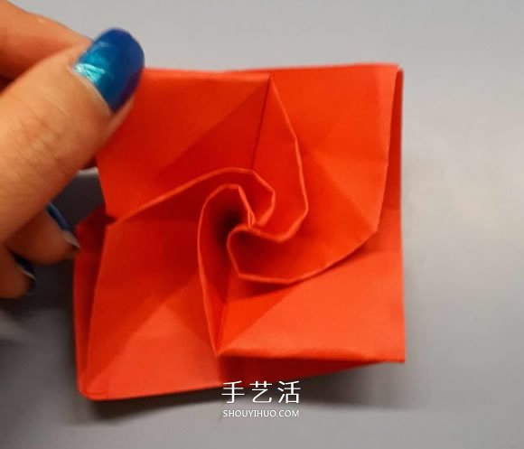 簡(jiǎn)單卷心紙玫瑰的折紙方法圖解教程 -  rpnrmr.com