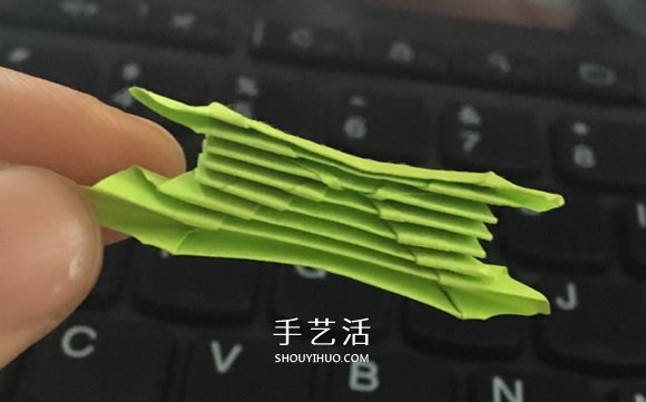 簡(jiǎn)單的方法折紙蝴蝶的圖解教程 -  rpnrmr.com