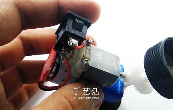 簡單自制電動汽車玩具的視頻教程 -  rpnrmr.com
